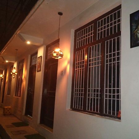 Mochila Youth Hostel Mcleod Ganj Dharamshala Dış mekan fotoğraf