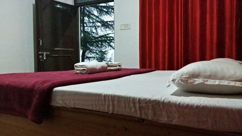 Mochila Youth Hostel Mcleod Ganj Dharamshala Dış mekan fotoğraf